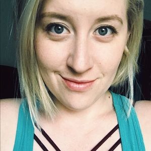 Meet your Posher, Zentra